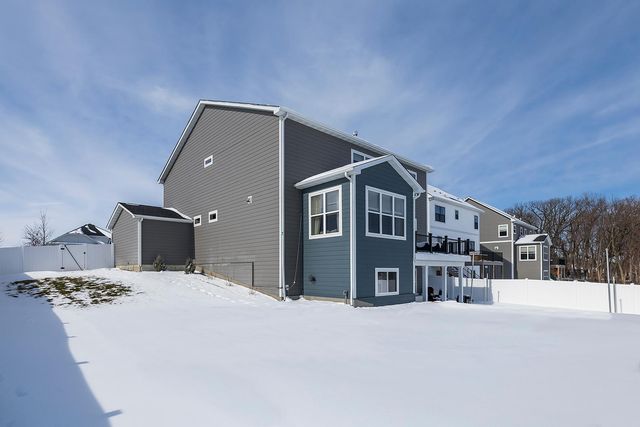 145 Maple Terrace, Waconia, MN 55387