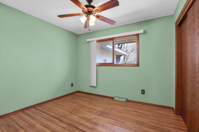 757 Ballantyne Lane NE, Spring Lake Park, MN 55432