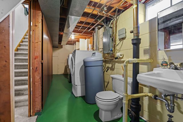 757 Ballantyne Lane NE, Spring Lake Park, MN 55432