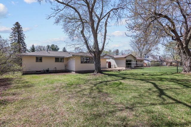 757 Ballantyne Lane NE, Spring Lake Park, MN 55432