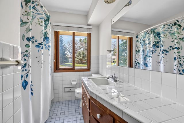 757 Ballantyne Lane NE, Spring Lake Park, MN 55432