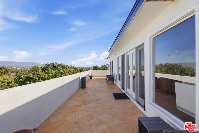 4201 Don Diablo Drive, Los Angeles, CA 90008