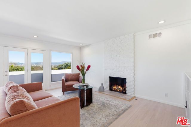 4201 Don Diablo Drive, Los Angeles, CA 90008