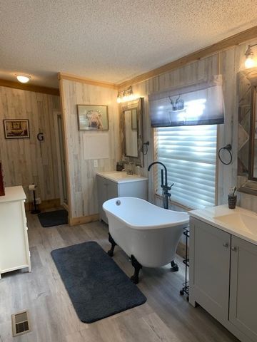1521 FM 590, Comanche, TX 76442