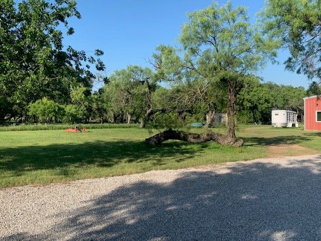 1521 FM 590, Comanche, TX 76442
