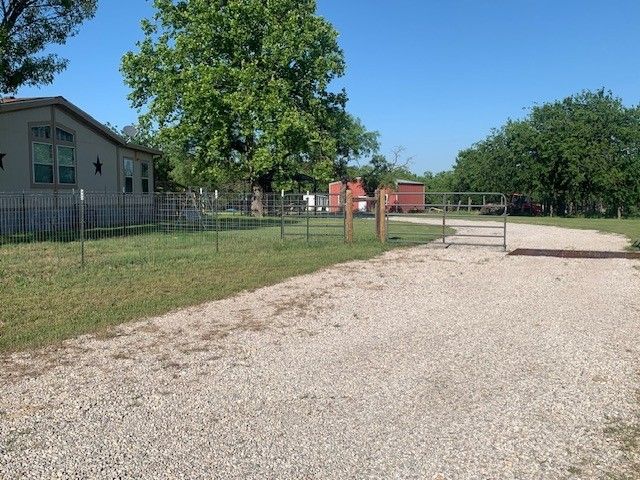 1521 FM 590, Comanche, TX 76442
