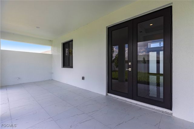 3031 NW 3rd AVE, Cape Coral, FL 33993