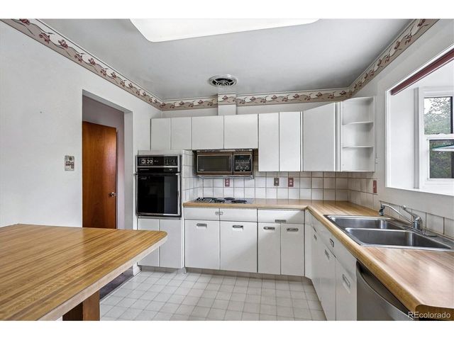 722 S Holly St, Denver, CO 80246