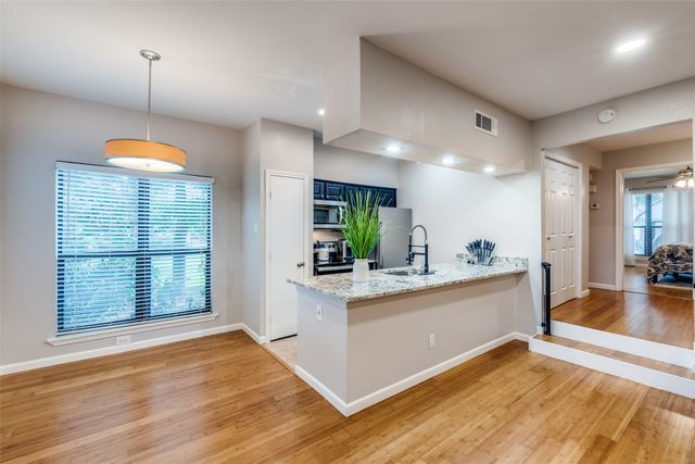 7525 Holly Hill Drive 1, Dallas, TX 75231