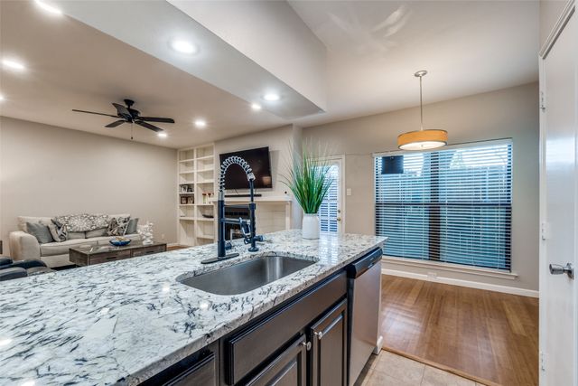 7525 Holly Hill Drive 1, Dallas, TX 75231