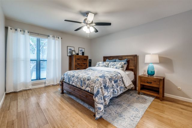 7525 Holly Hill Drive 1, Dallas, TX 75231