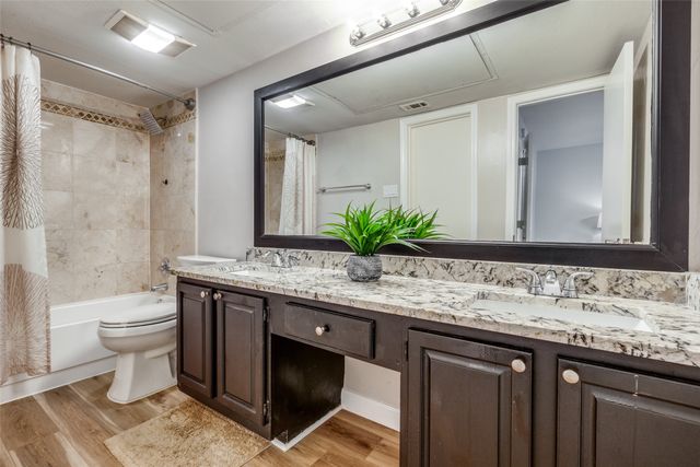 7525 Holly Hill Drive 1, Dallas, TX 75231