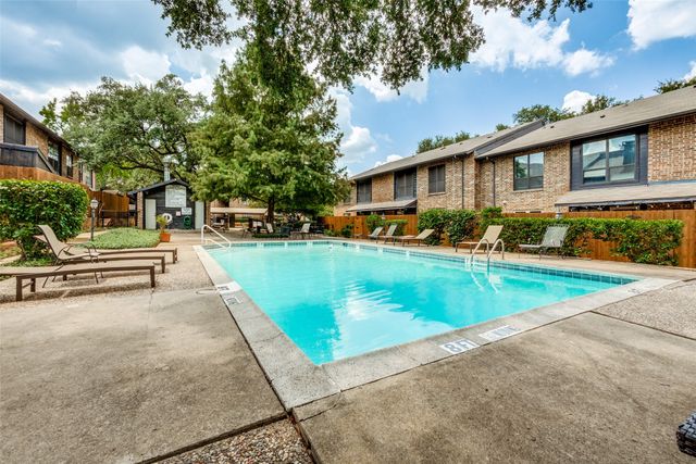 7525 Holly Hill Drive 1, Dallas, TX 75231