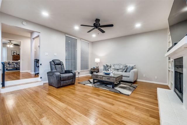 7525 Holly Hill Drive 1, Dallas, TX 75231