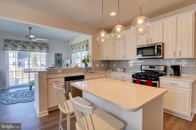 1546 SHIPSVIEW RD, Annapolis, MD 21409