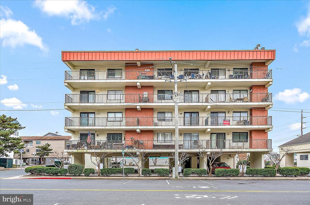 12909 ASSAWOMAN DR #101, Ocean City, MD 21842