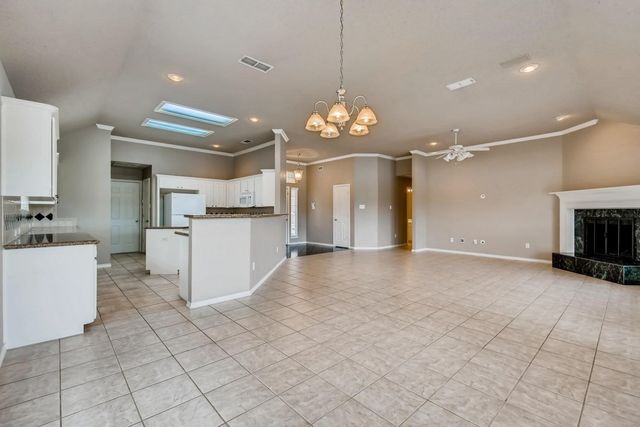 5930 River Bend Drive, Benbrook, TX 76132