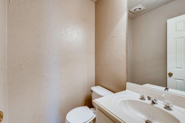 5930 River Bend Drive, Benbrook, TX 76132