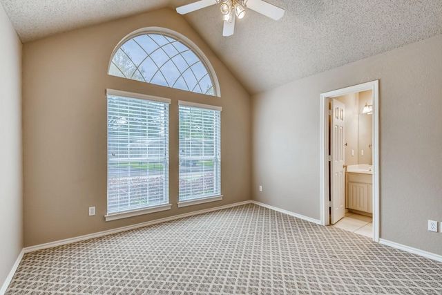 5930 River Bend Drive, Benbrook, TX 76132