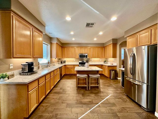 321 Alameda Street, Blythe, CA 92225