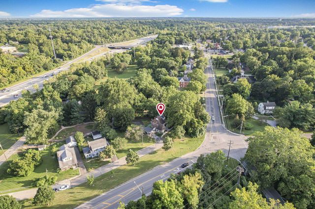 2421 Airport Drive, Columbus, OH 43219