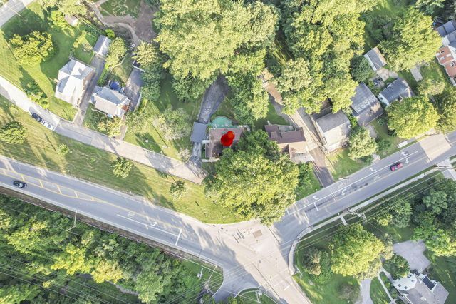 2421 Airport Drive, Columbus, OH 43219