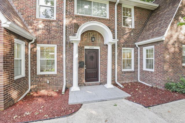 2421 Airport Drive, Columbus, OH 43219