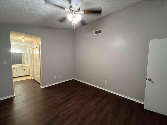 1337 Woodhill Drive, Lewisville, TX 75067