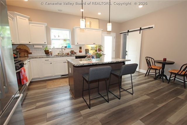 62 Cottage Lane, Hurricane, WV 25526