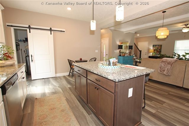 62 Cottage Lane, Hurricane, WV 25526