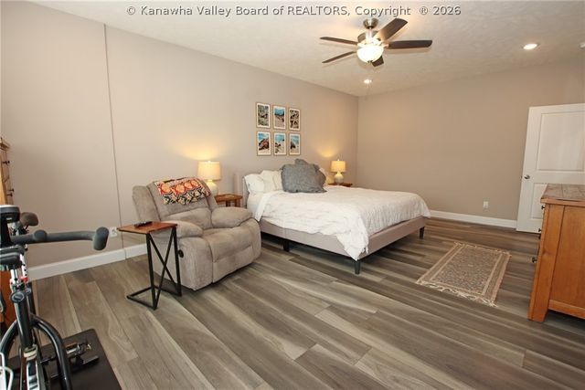 62 Cottage Lane, Hurricane, WV 25526