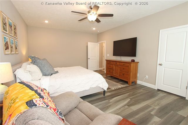 62 Cottage Lane, Hurricane, WV 25526