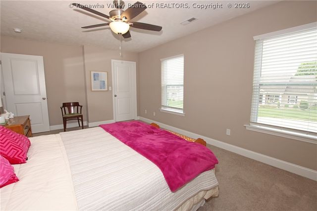 62 Cottage Lane, Hurricane, WV 25526
