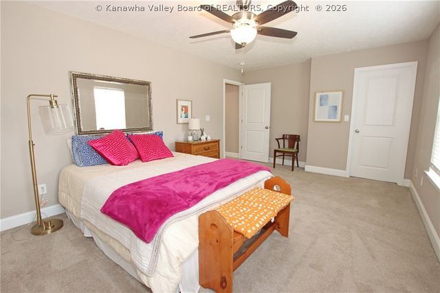 62 Cottage Lane, Hurricane, WV 25526