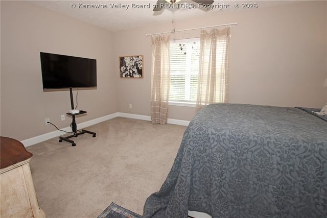 62 Cottage Lane, Hurricane, WV 25526
