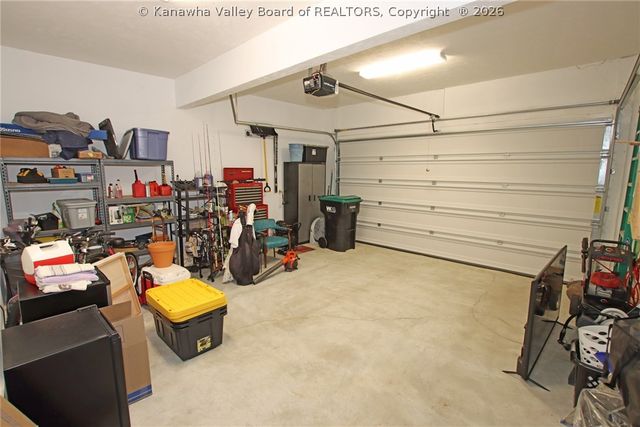 62 Cottage Lane, Hurricane, WV 25526