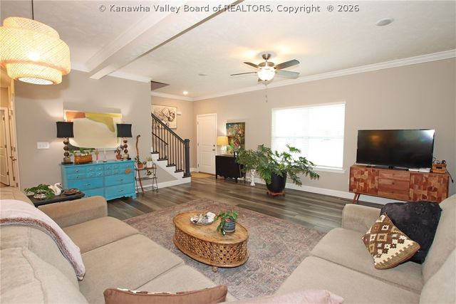 62 Cottage Lane, Hurricane, WV 25526