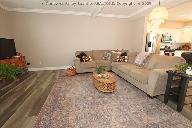 62 Cottage Lane, Hurricane, WV 25526