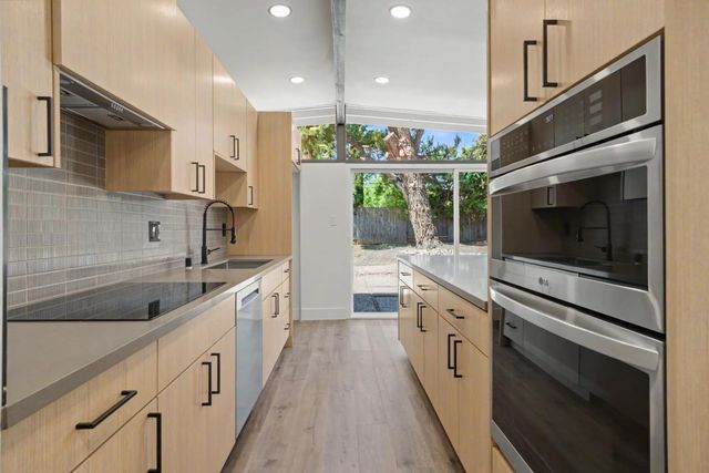 5025 Hemlock St, Sacramento, CA 95841