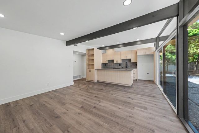 5025 Hemlock St, Sacramento, CA 95841