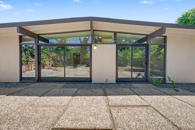 5025 Hemlock St, Sacramento, CA 95841