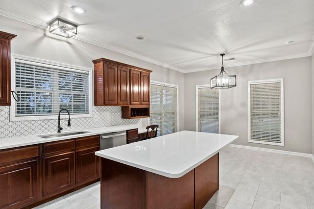 1321 E Martin Drive, Wynne, AR 72396