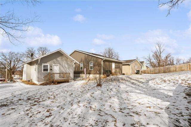 1100 15th Street SE, Cedar Rapids, IA 52401