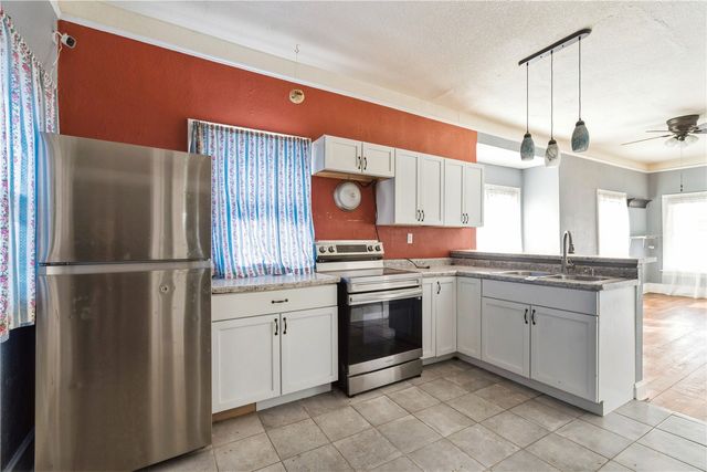 1100 15th Street SE, Cedar Rapids, IA 52401