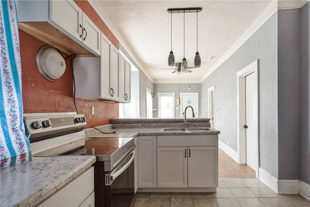 1100 15th Street SE, Cedar Rapids, IA 52401