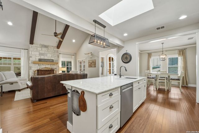 618 ANGELICA VIS, Canyon Lake, TX 78133