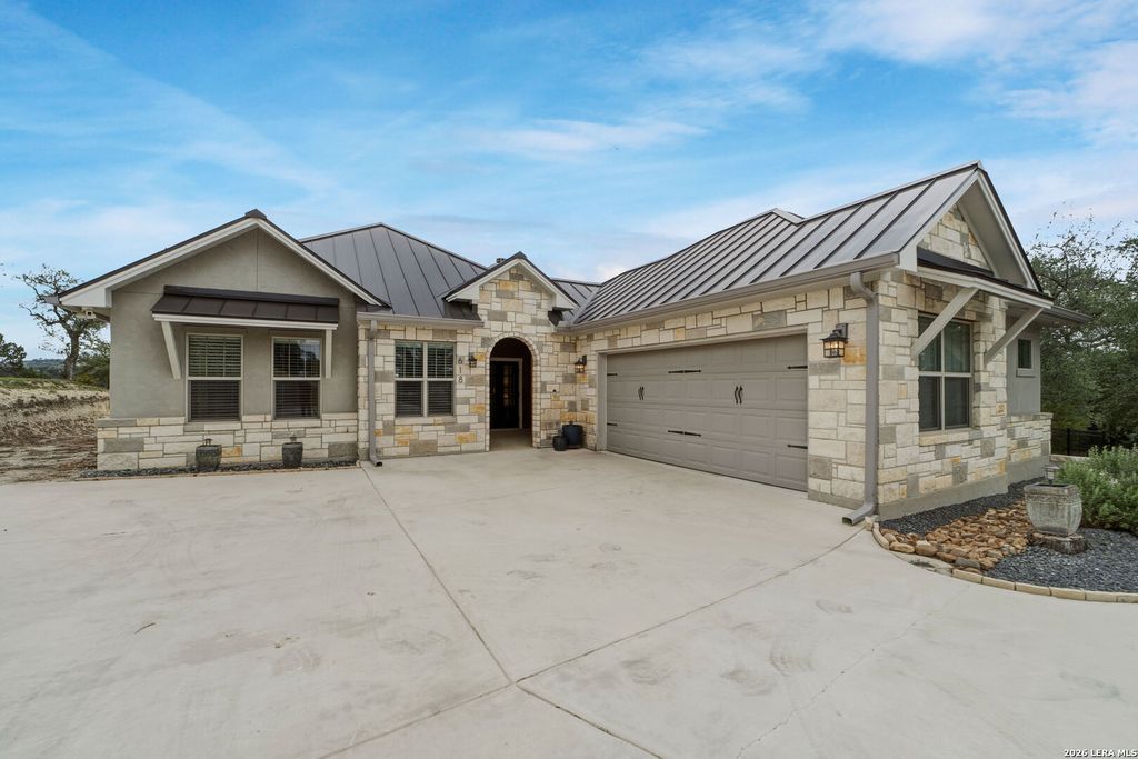 618 ANGELICA VIS, Canyon Lake, TX 78133