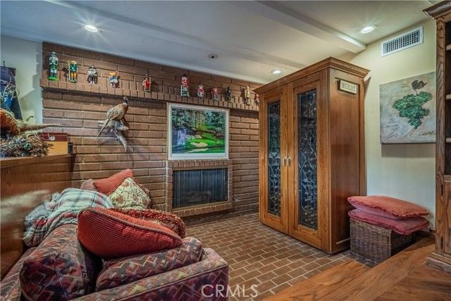 757 Quail Valley, West Covina, CA 91791