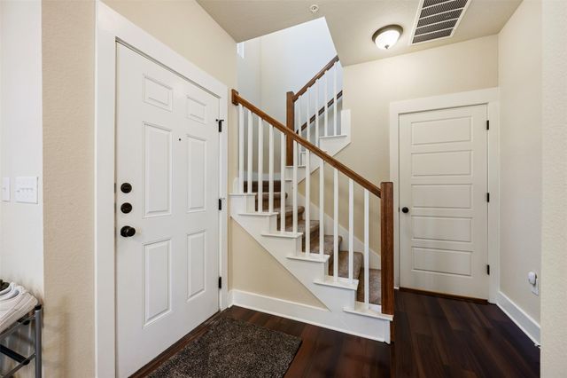 7706 Easy Wind DR, Austin, TX 78757