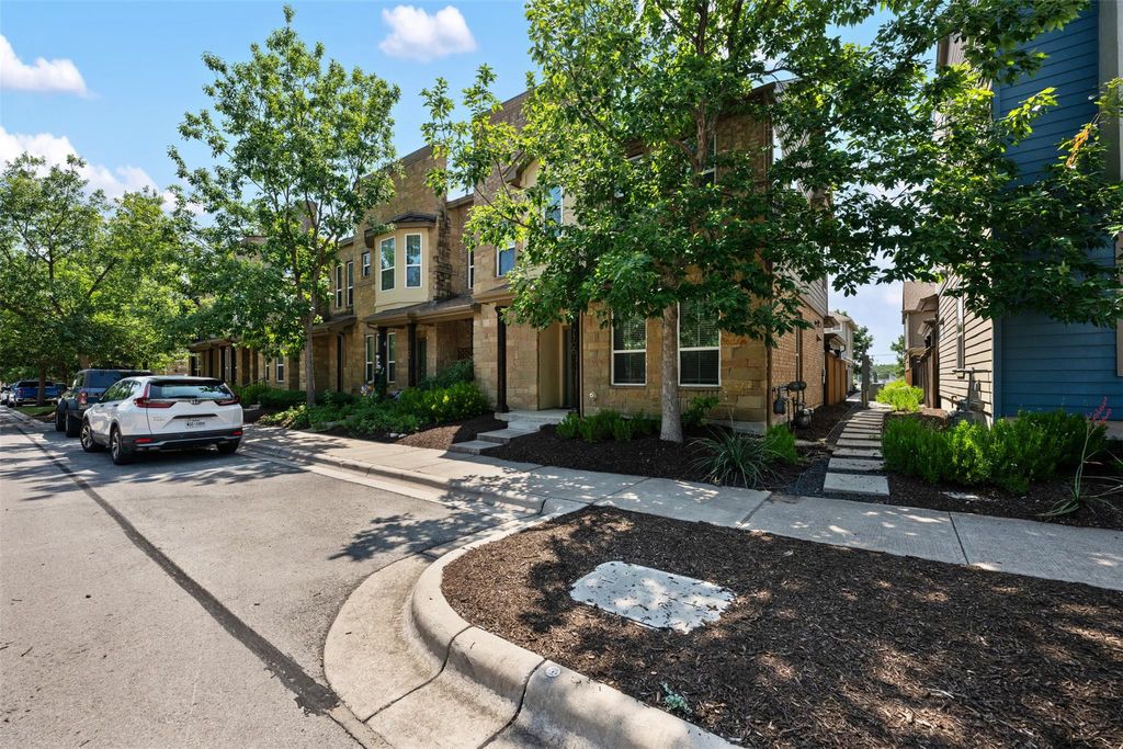 7706 Easy Wind DR, Austin, TX 78757